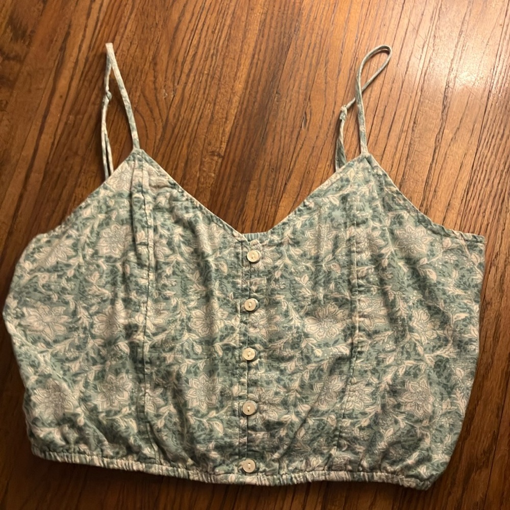 blue crop top